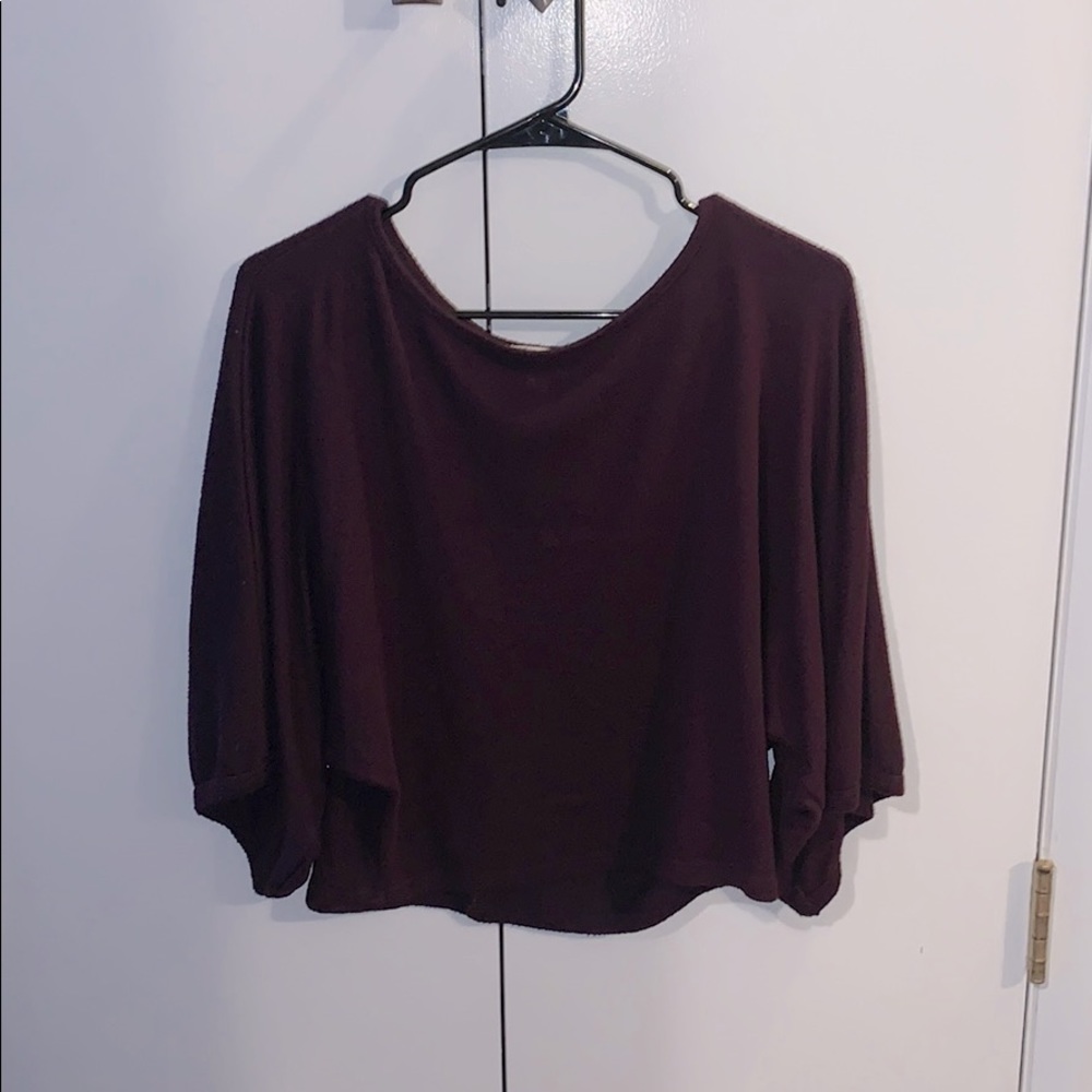 THE OUTFIT SMALL PURPLE FLOWY SWEATER